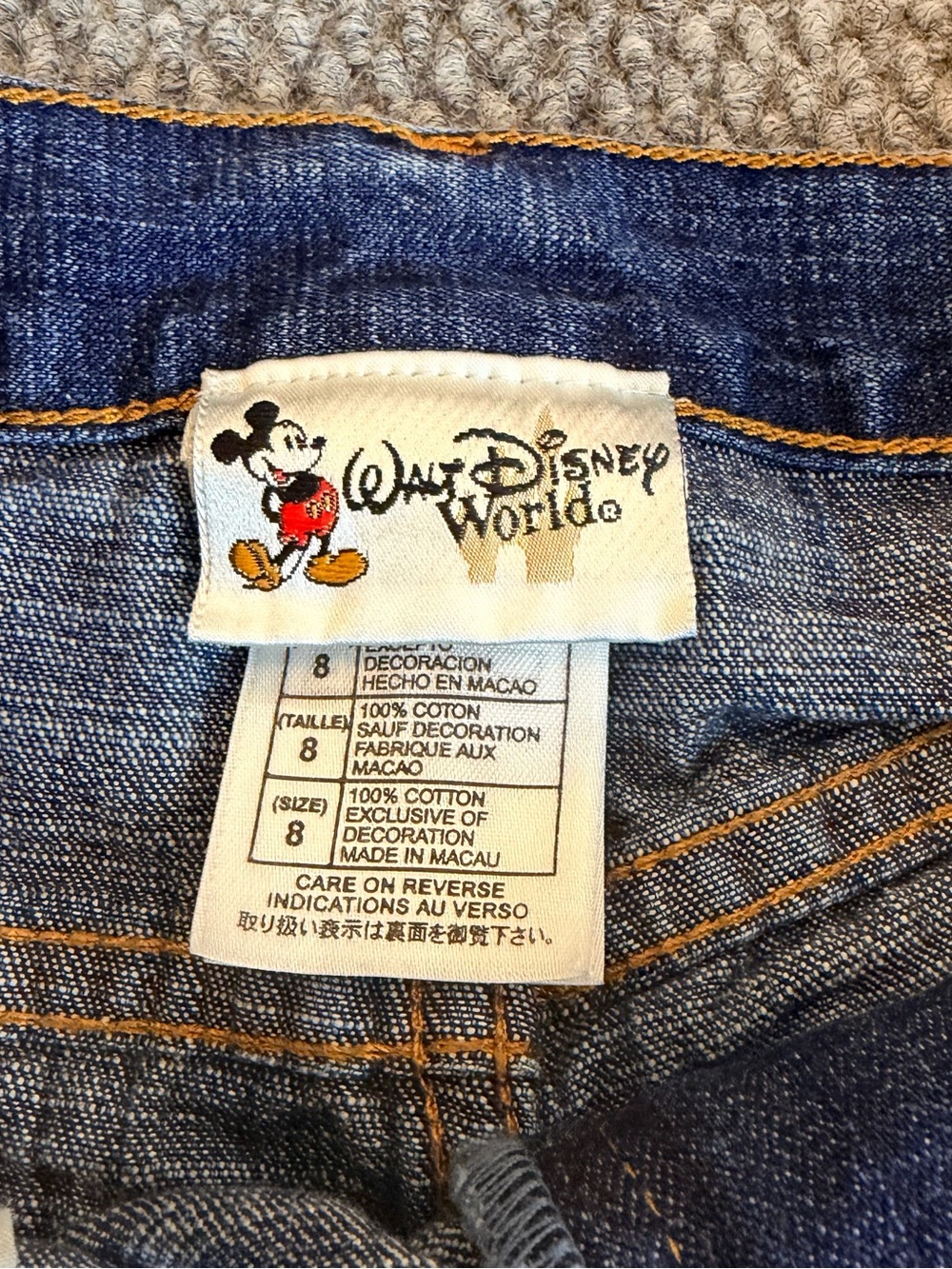 Walt Disney World Women’s High Rise Denim Jean Shorts Size 8 Dark Wash Mickey - Picture 6 of 12